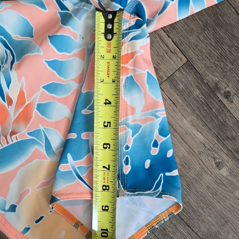 Volcom Mod Tech Size 30 4 way Stretch Coral Floral Swim Trunks NWT - Picture 6 of 6